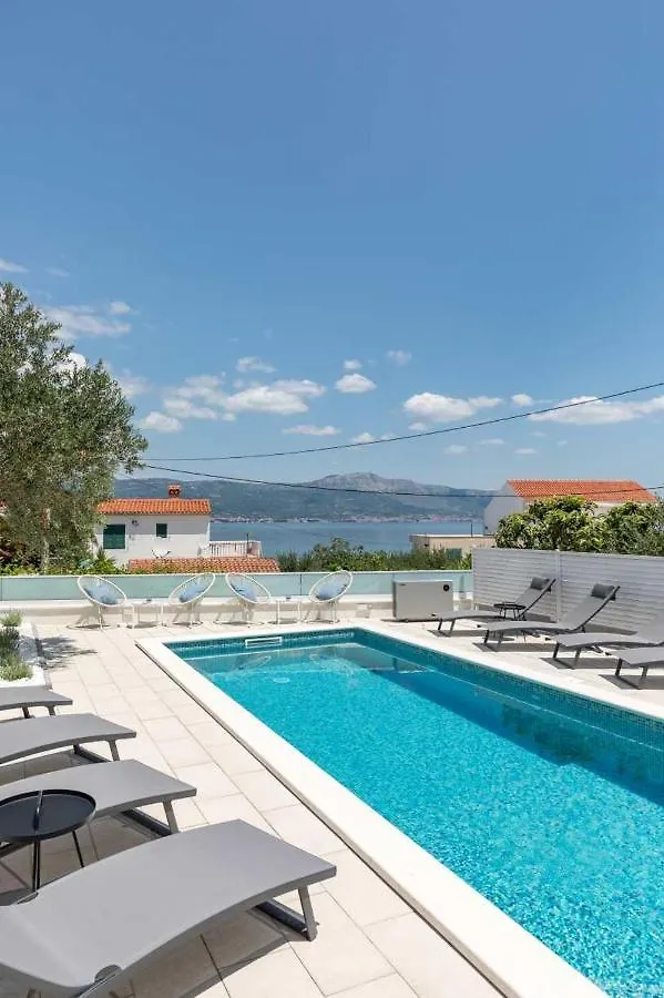 Apartment In Arbanija With Sea View, Terrace, Air Conditioning, Wifi 5139-3 Trogir