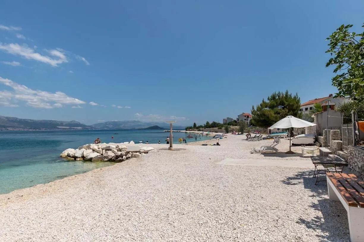 Apartment In Arbanija With Sea View, Terrace, Air Conditioning, Wifi 5139-3 Trogir 0*,